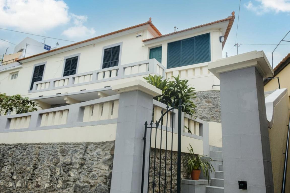 ホテル Guestready - Blissful Getaway In Funchal エクステリア 写真